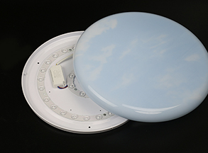 藍天白雲吸頂（dǐng）燈罩