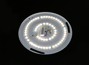 裂（liè）紋吸頂燈罩